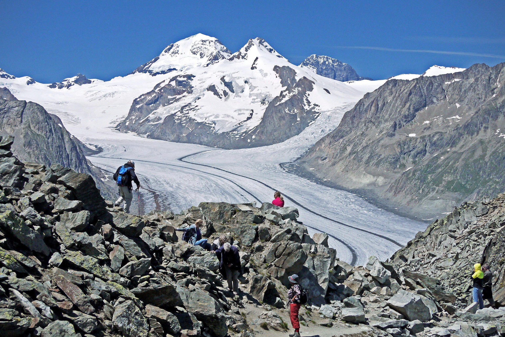 hiking matterhorn switzerland